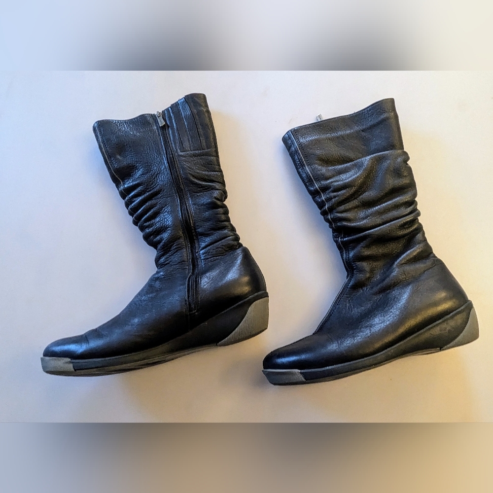 La Pinta Women's Black Genuine Leather Sheepskin Wide Calf Boots Sz 10